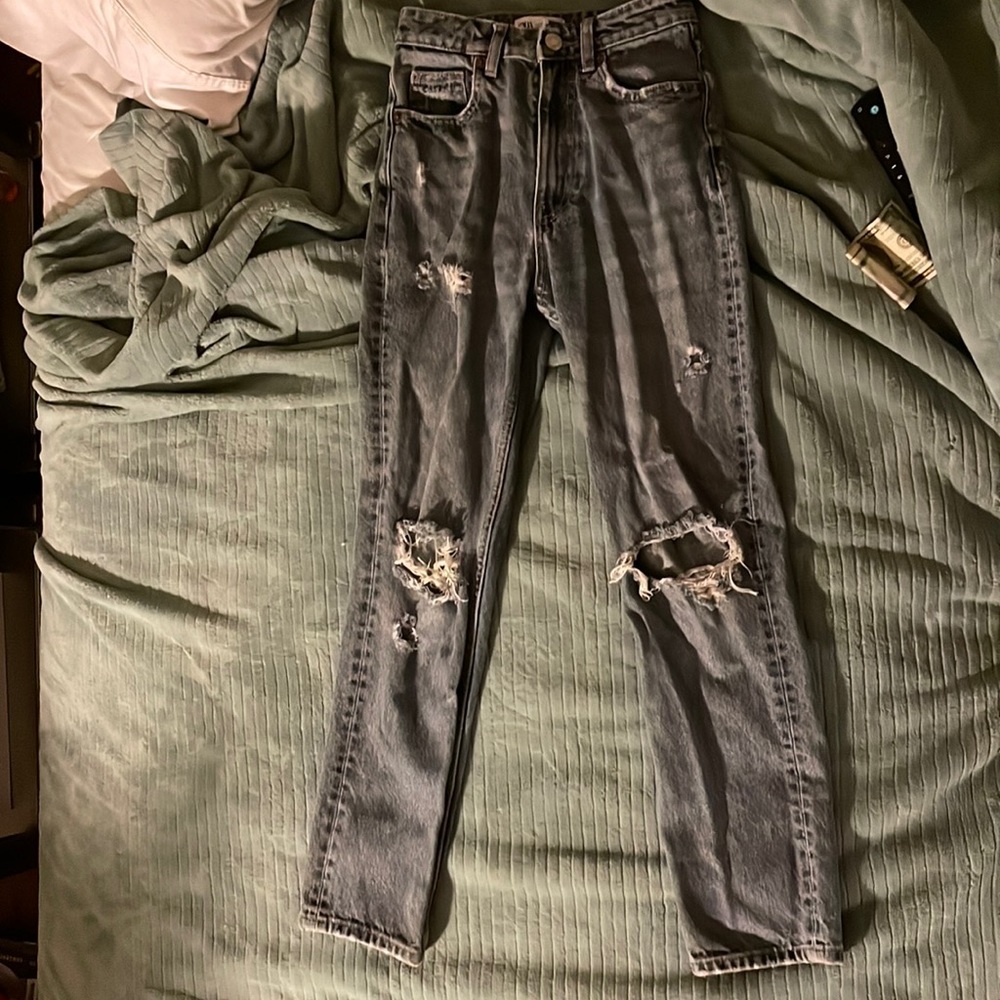 ZARA Distressed High Waisted jeans size 0